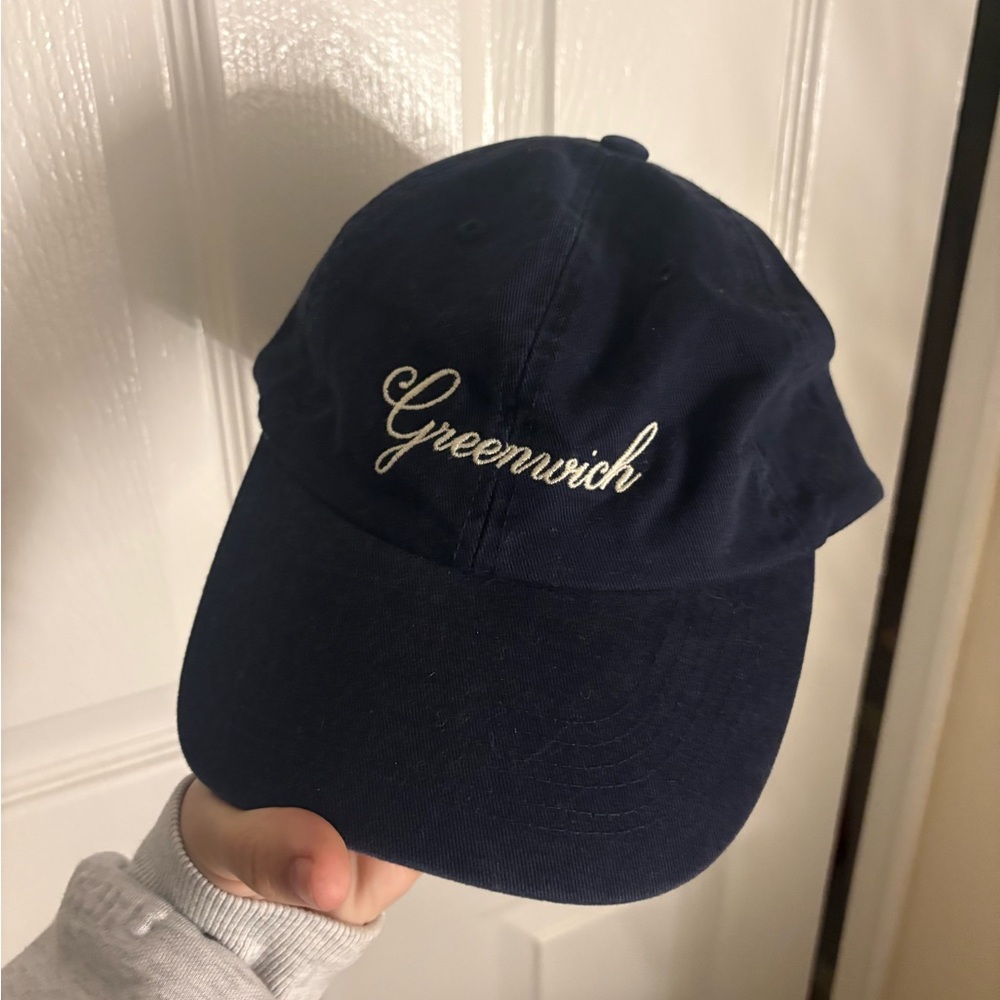 Brandy Melville greenwhich cap